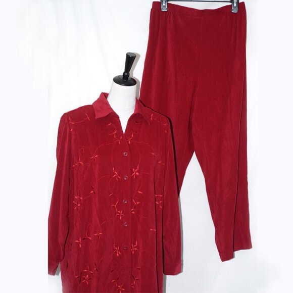 All American Comfort Pants - EUC Velvet-feel 2 pc Top & Bottom 18W Burgundy Floral Red Embroidery Tracksuit